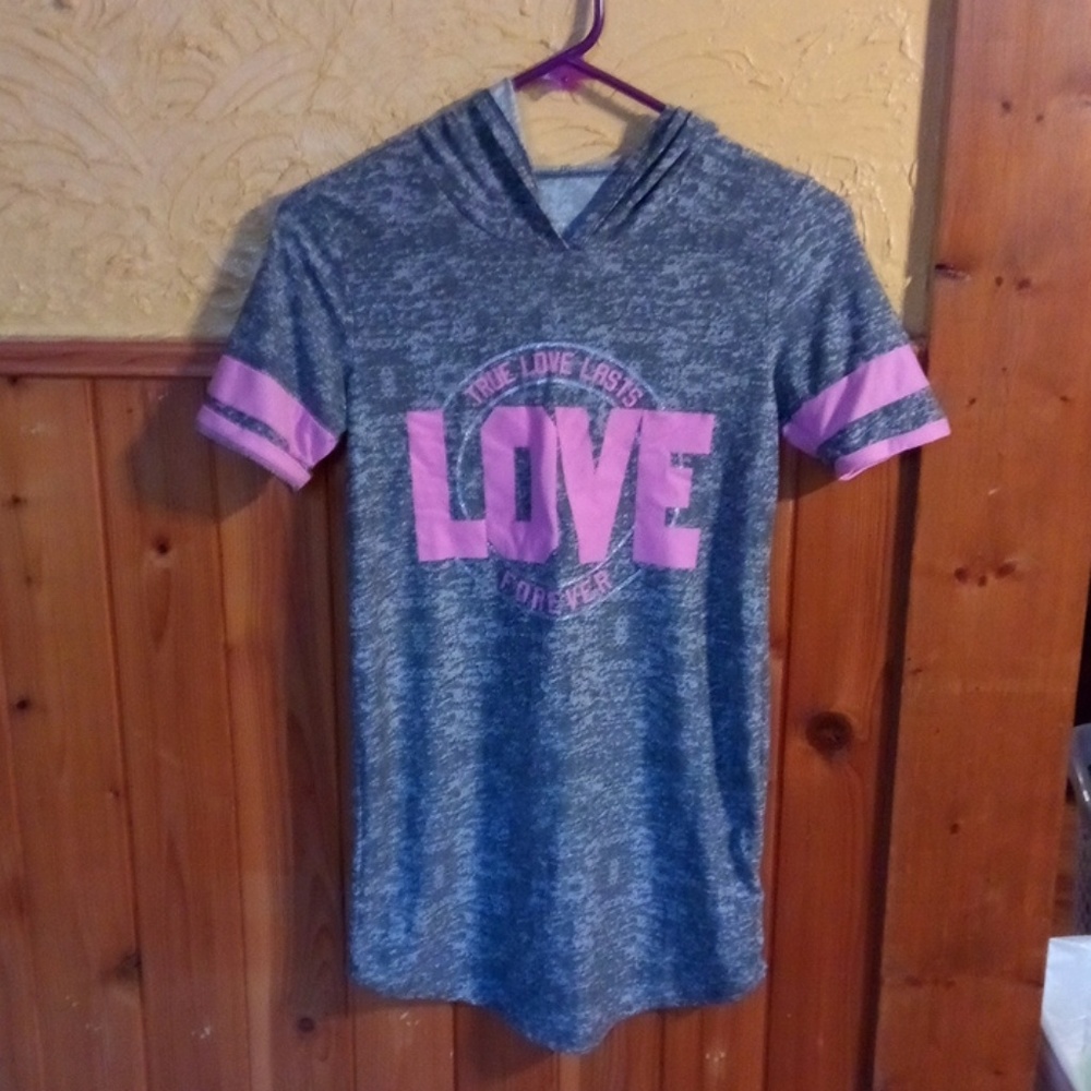 Can be used as a dress or worn with leggings